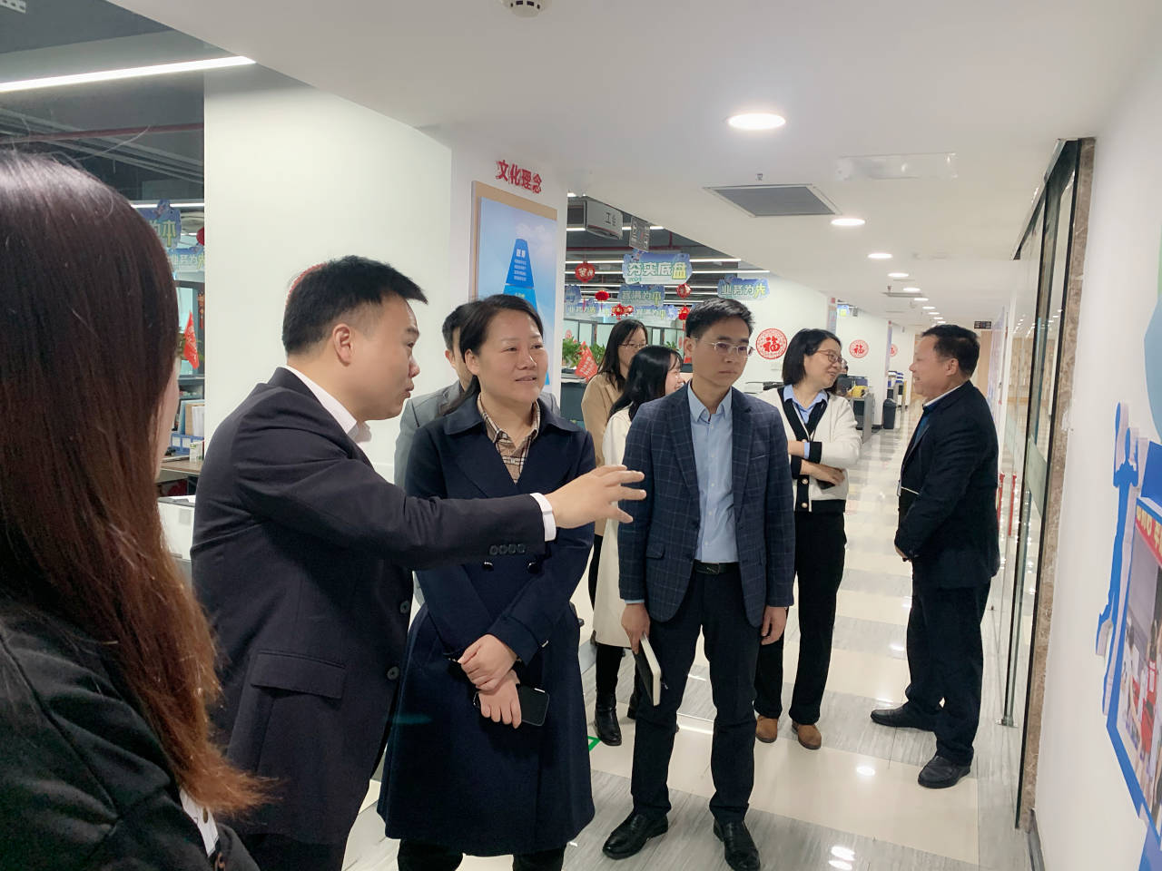 ������(�й���)���޹�˾����